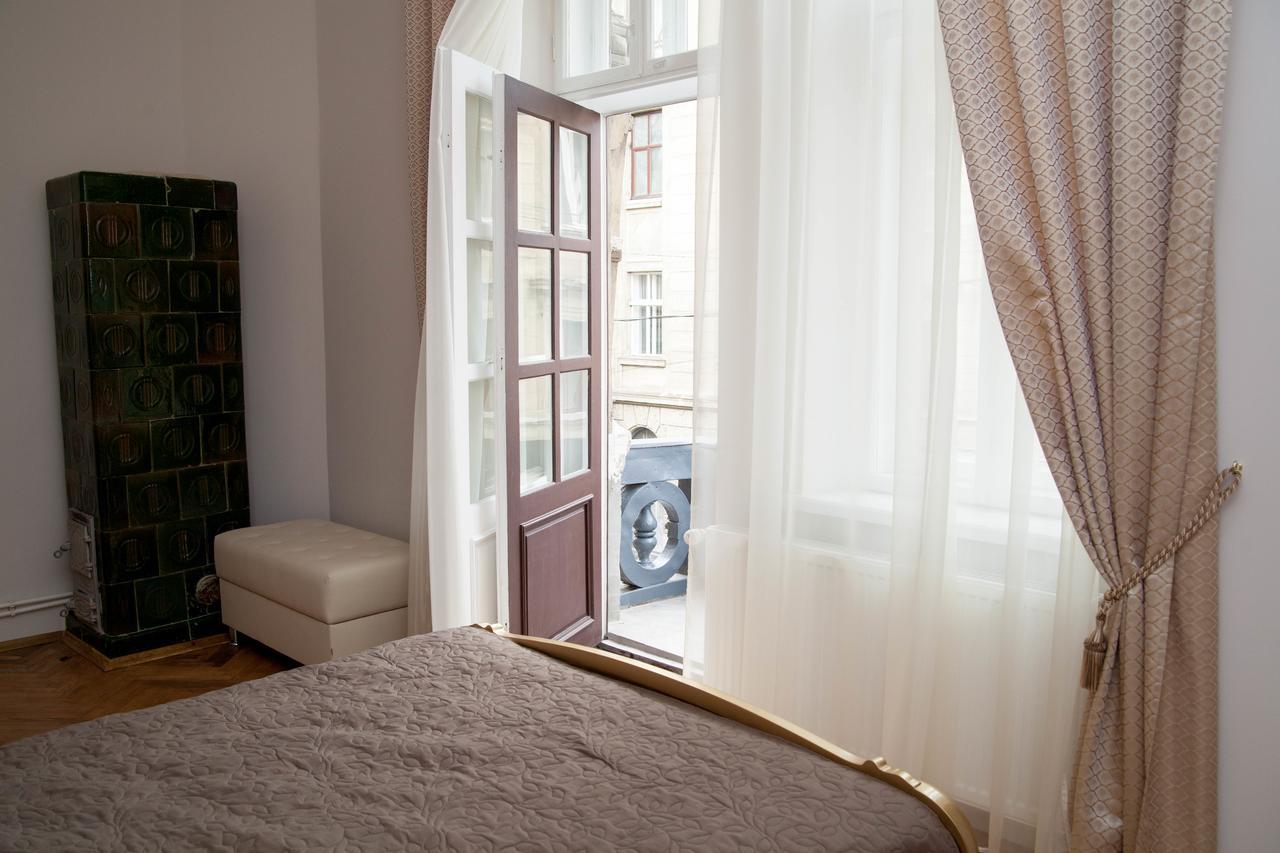 Luxury Lviv Apartment Buitenkant foto