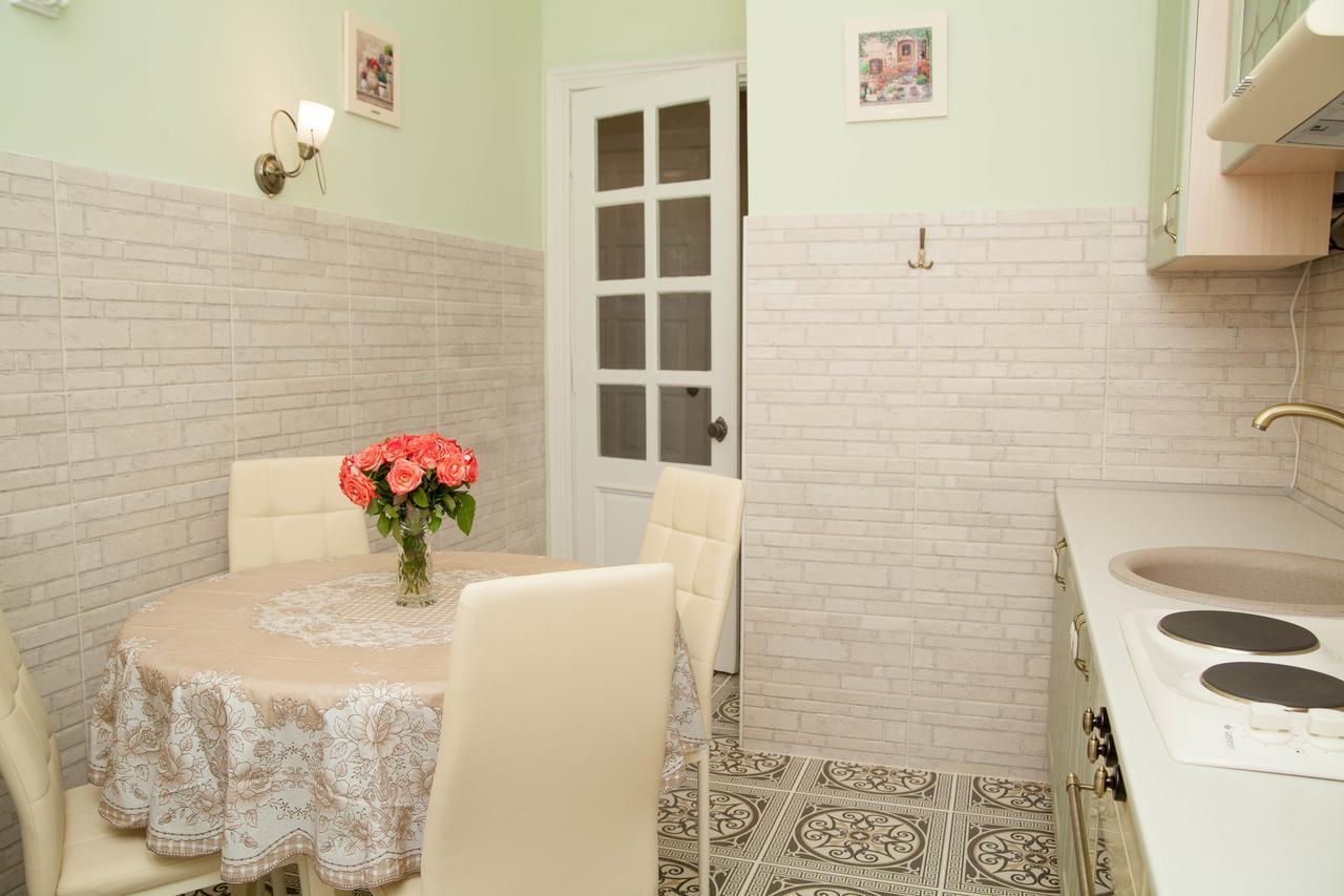 Luxury Lviv Apartment Buitenkant foto